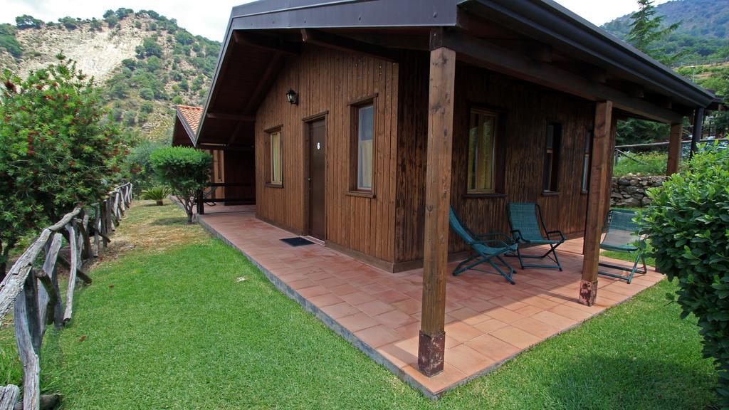 Agriturismo San Cataldo Motta Camastra Kamer foto